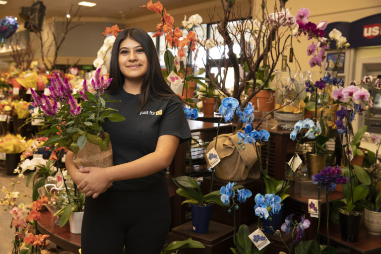 UFCW Local 342 florist at Won's in Anaheim, CA